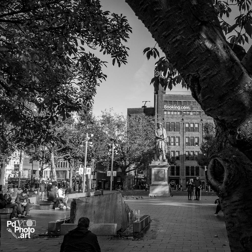 Random Photo Wednesday | Black & White iPhone Photography in the centre of&nbsp;Amsterdam