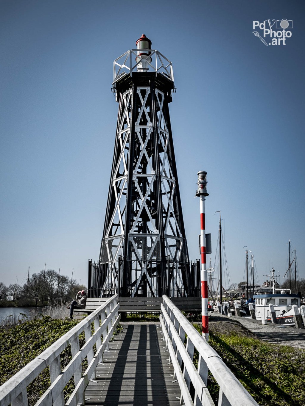Random photo Wednesday | The Lighthouse in the Harbour of Enkhuizen – “Havenlicht”.