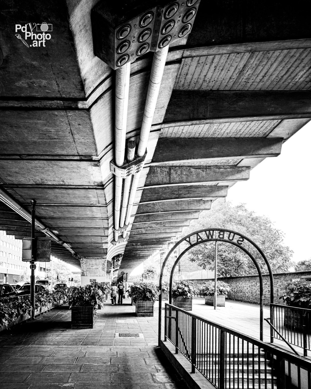 Random Photo Wednesday – Yawbus (Subway) at Hammersmith tube&nbsp;station